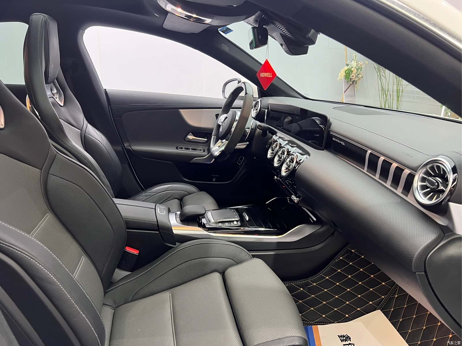 Mercedes-Benz CLA, 2023 13