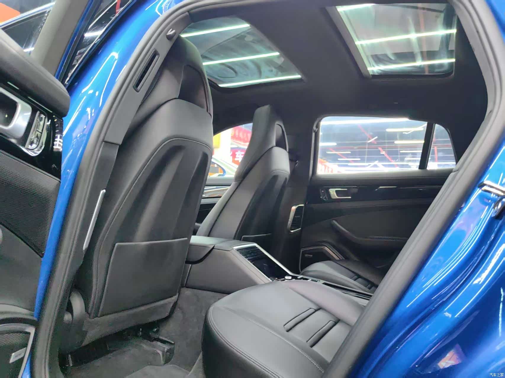 Porsche Panamera, 2018 11