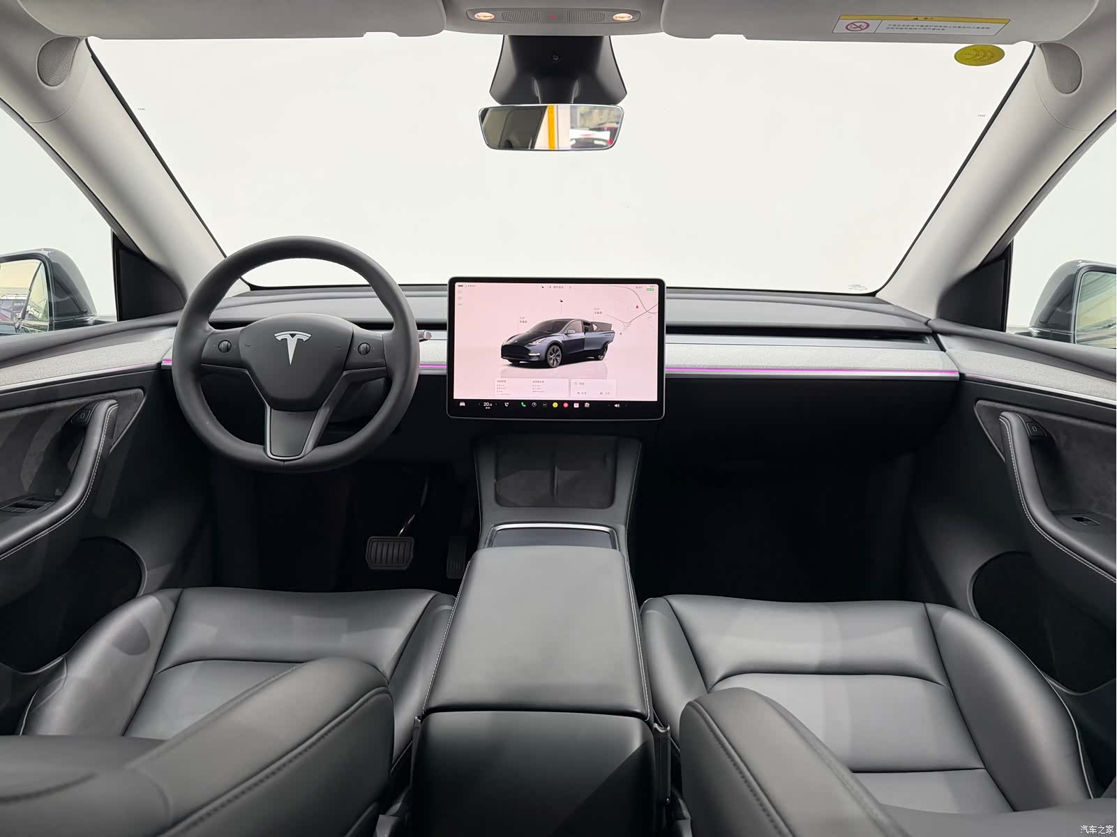 Tesla Model Y, 2024 6