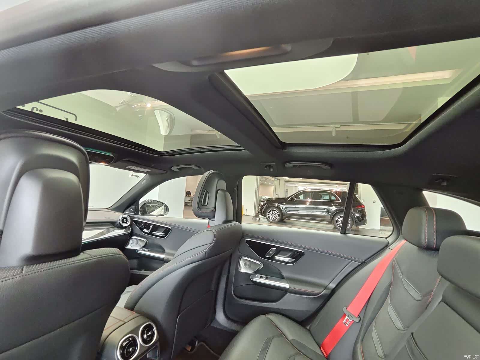 Mercedes-Benz C-Class, 2025 6