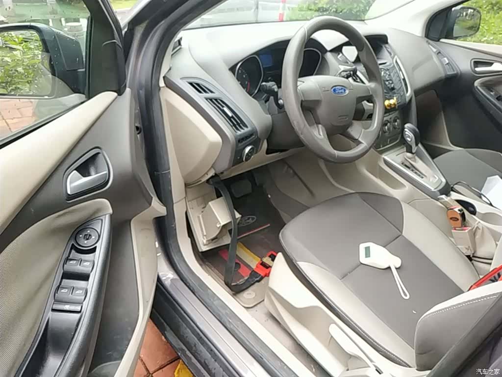 Ford Focus, 2014 16