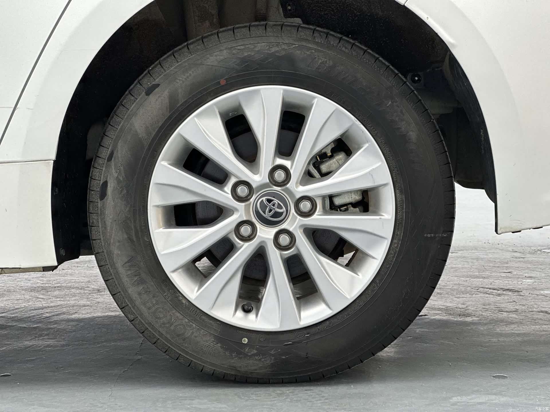 Toyota Corolla, 2024 10