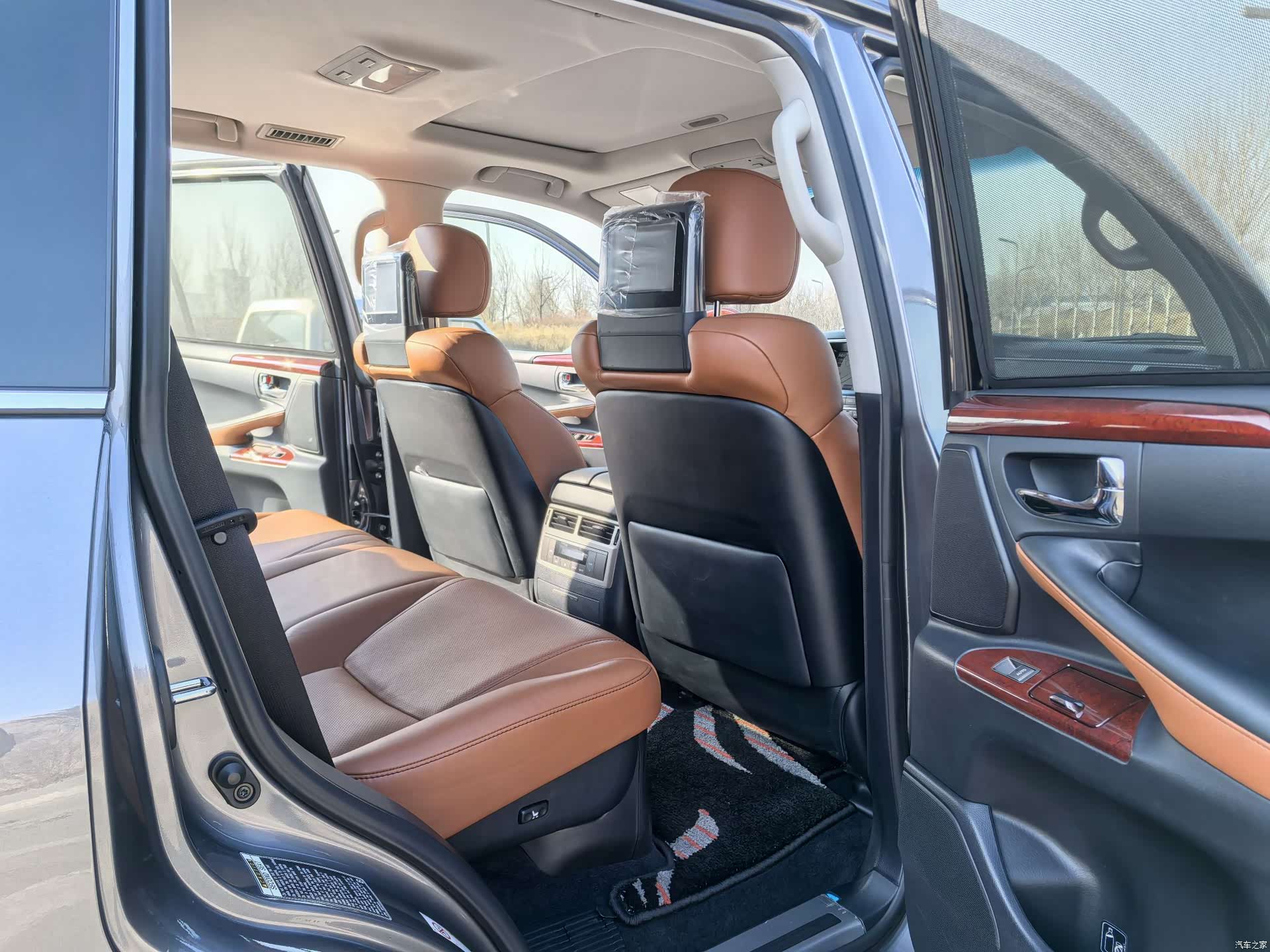 Lexus LX, 2013 14