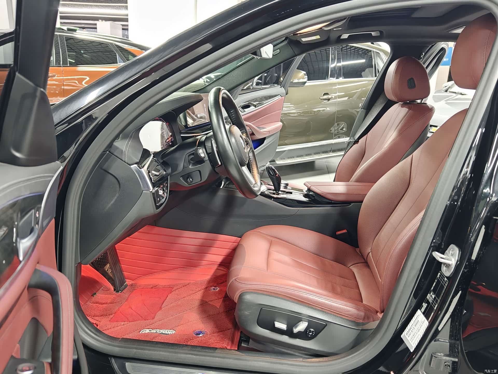 BMW 5 Series, 2020 все фото