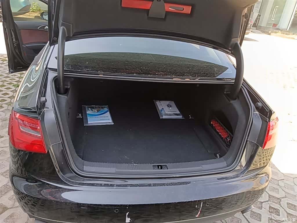 Audi A6L, 2014 19