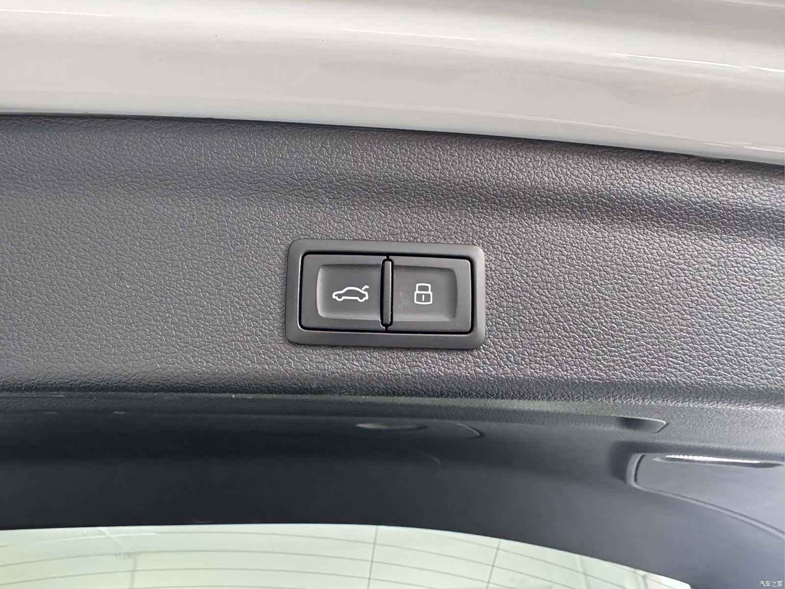 Audi Q3, 2023 16