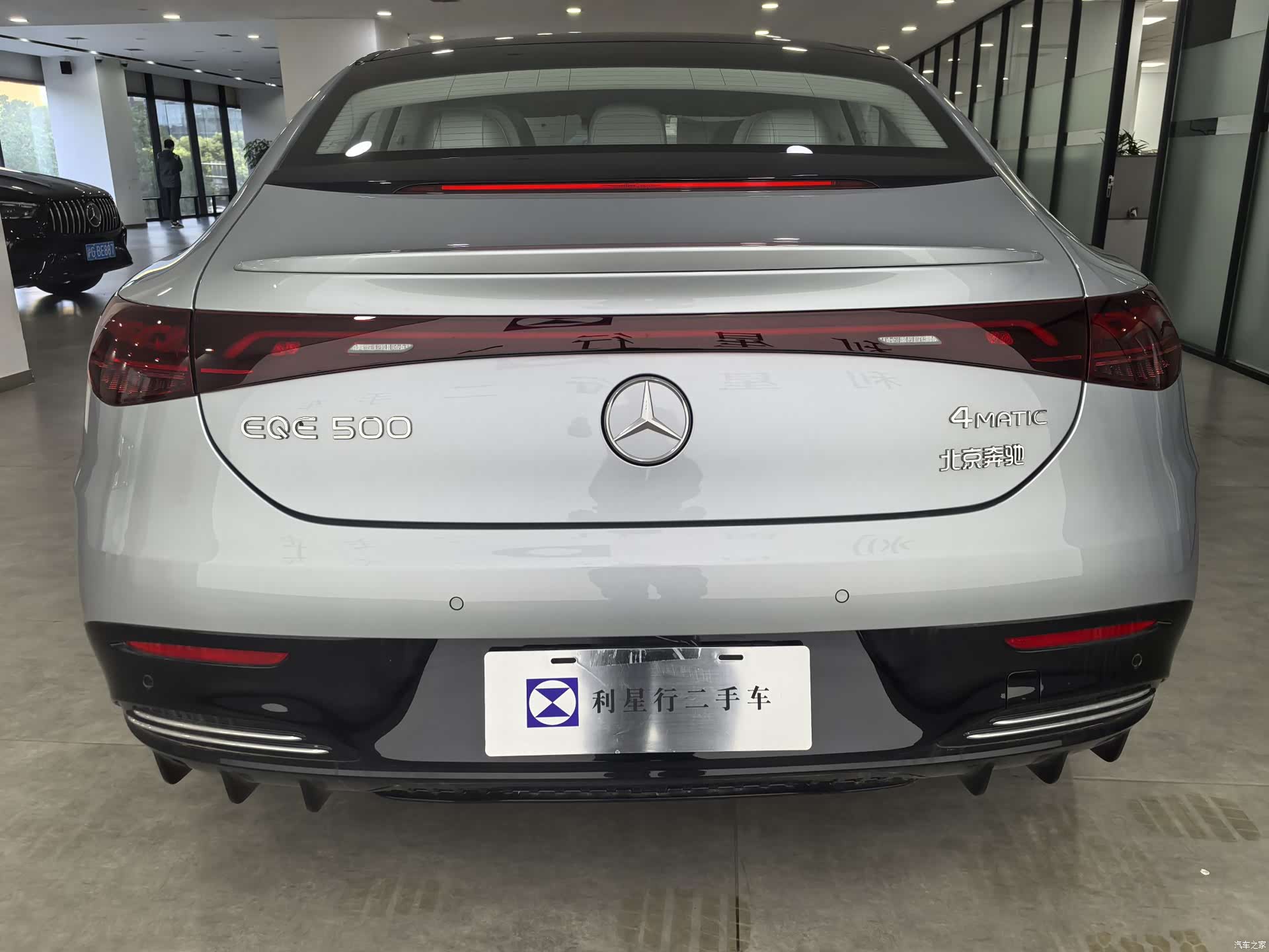 Mercedes-Benz EQE, 2025 все фото