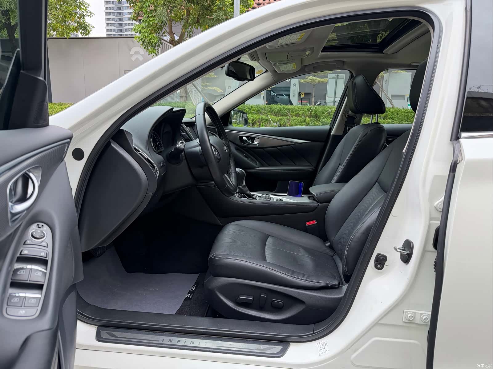 Infiniti Q50L, 2017 7