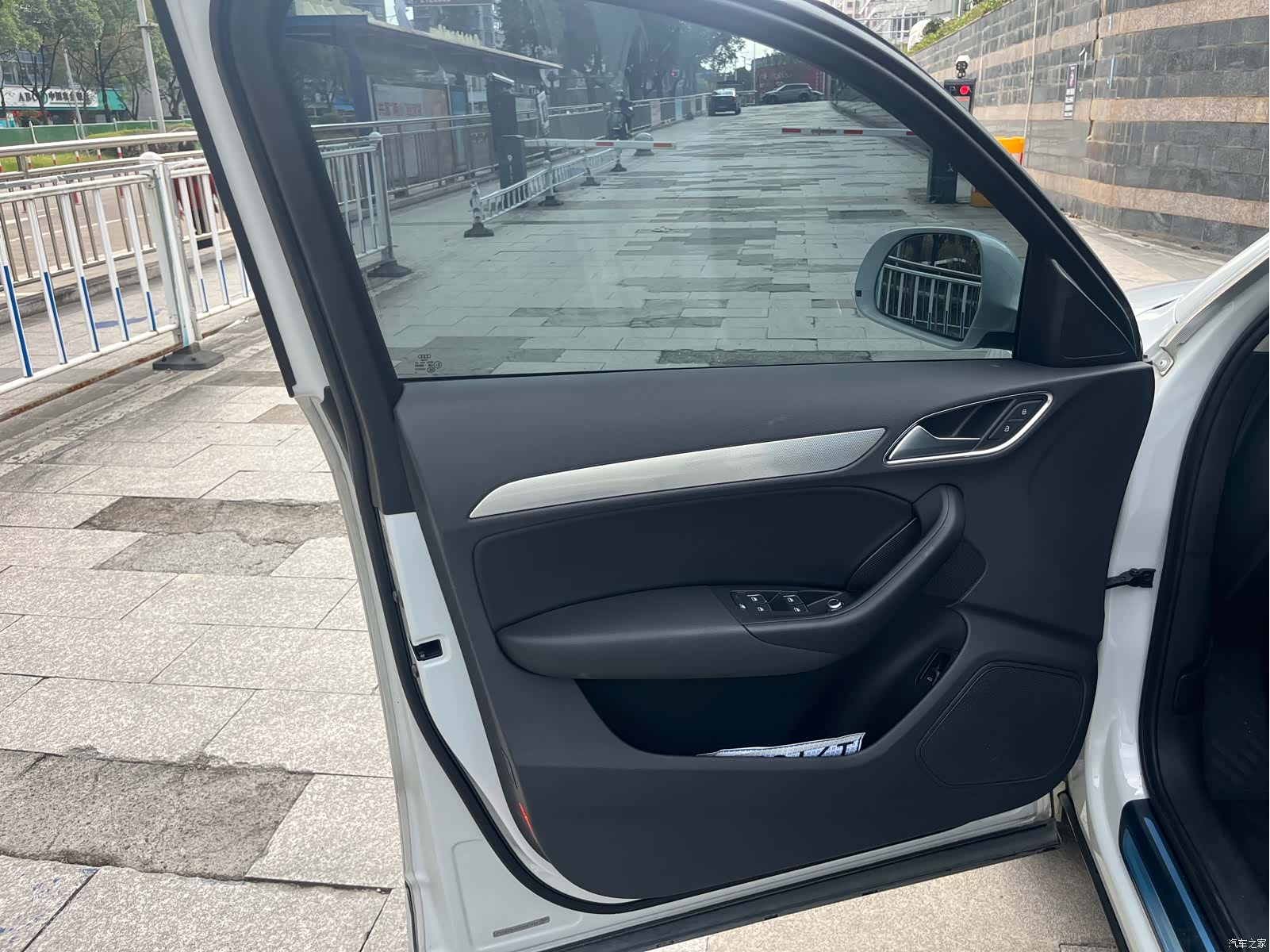 Audi Q3, 2017 11