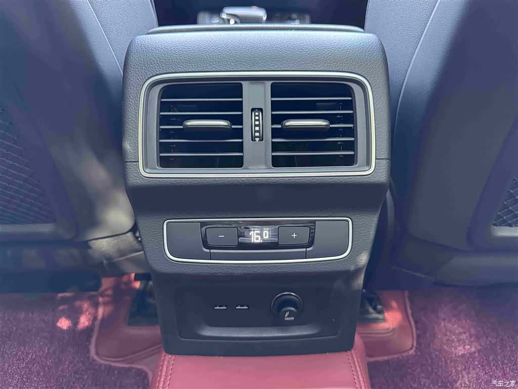 Audi Q5L, 2022 24