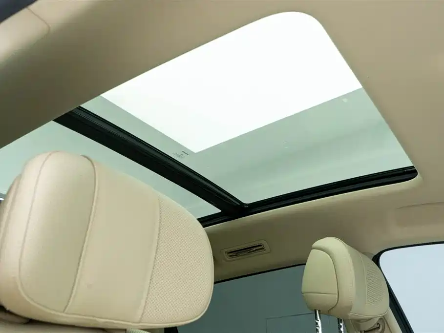 AITO Ask the world M7