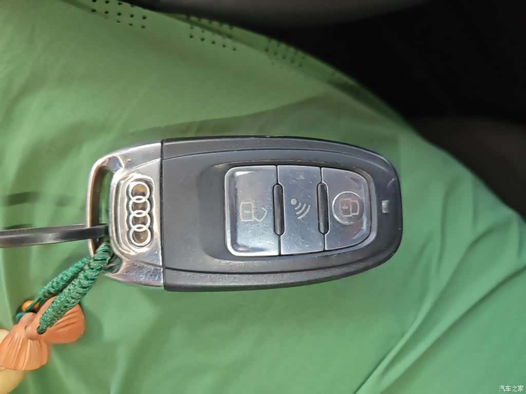 Audi Q2L, 2020 9