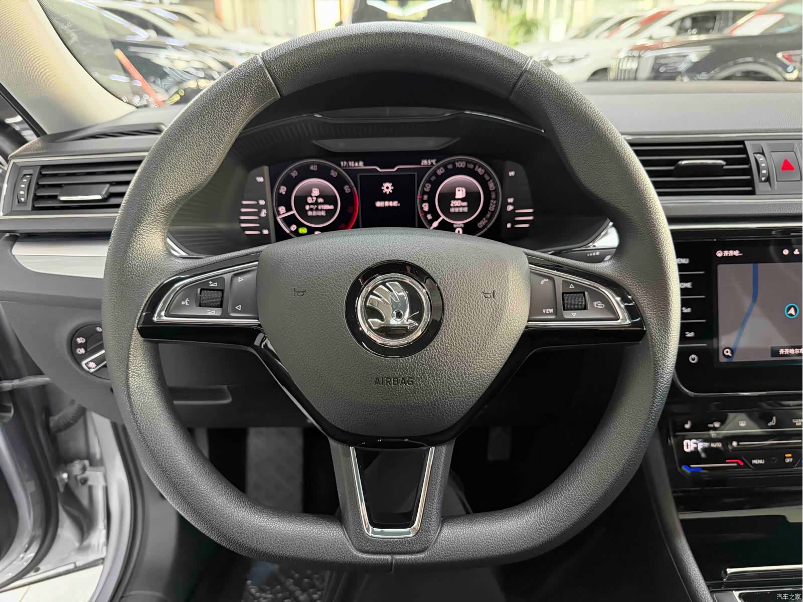 Skoda Superb, 2024 11