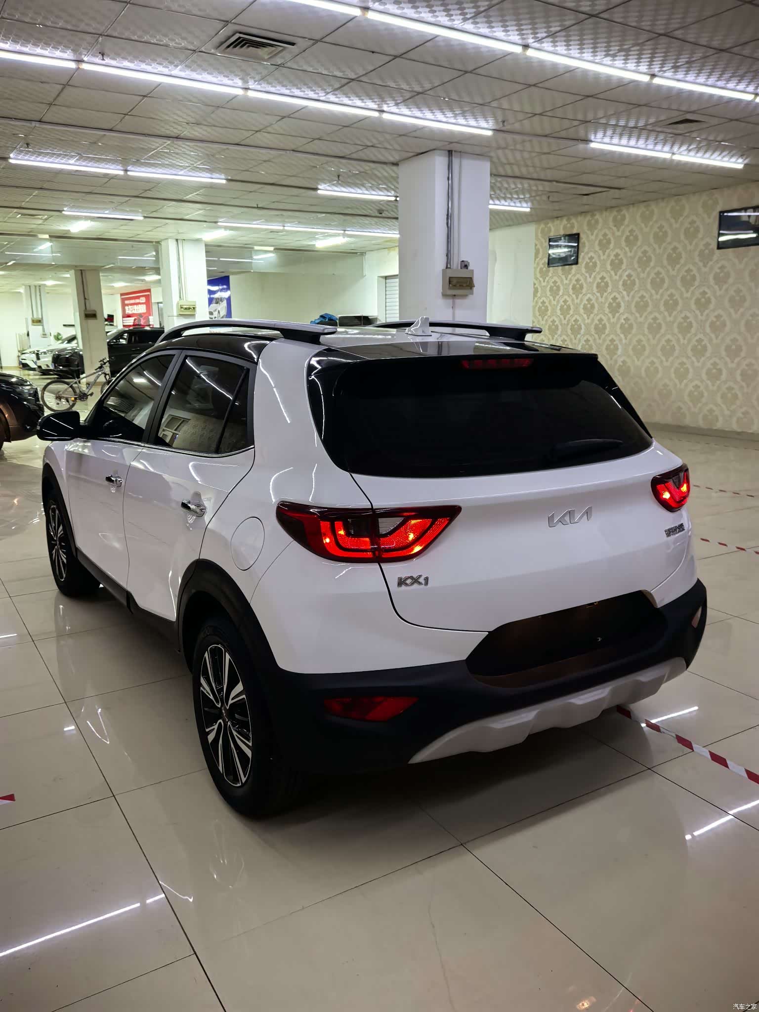 Kia KX1, 2022 13