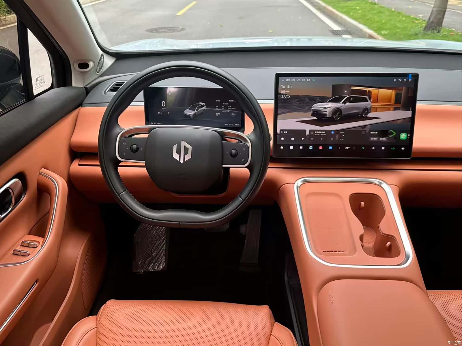 Leapmotor C16, 2025 12