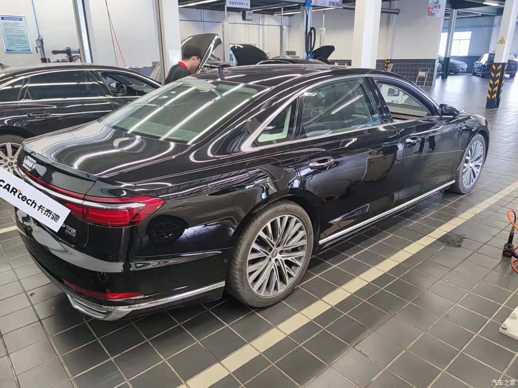 Audi A8L, 2020 3