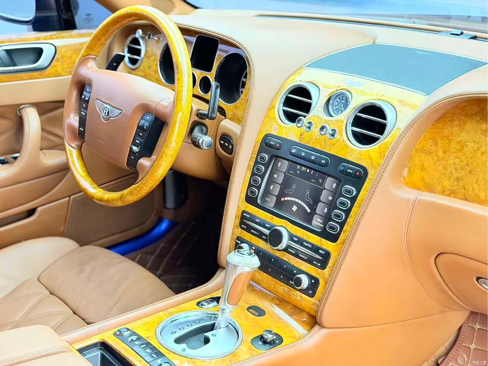 Bentley Flying Spur, 2009 9