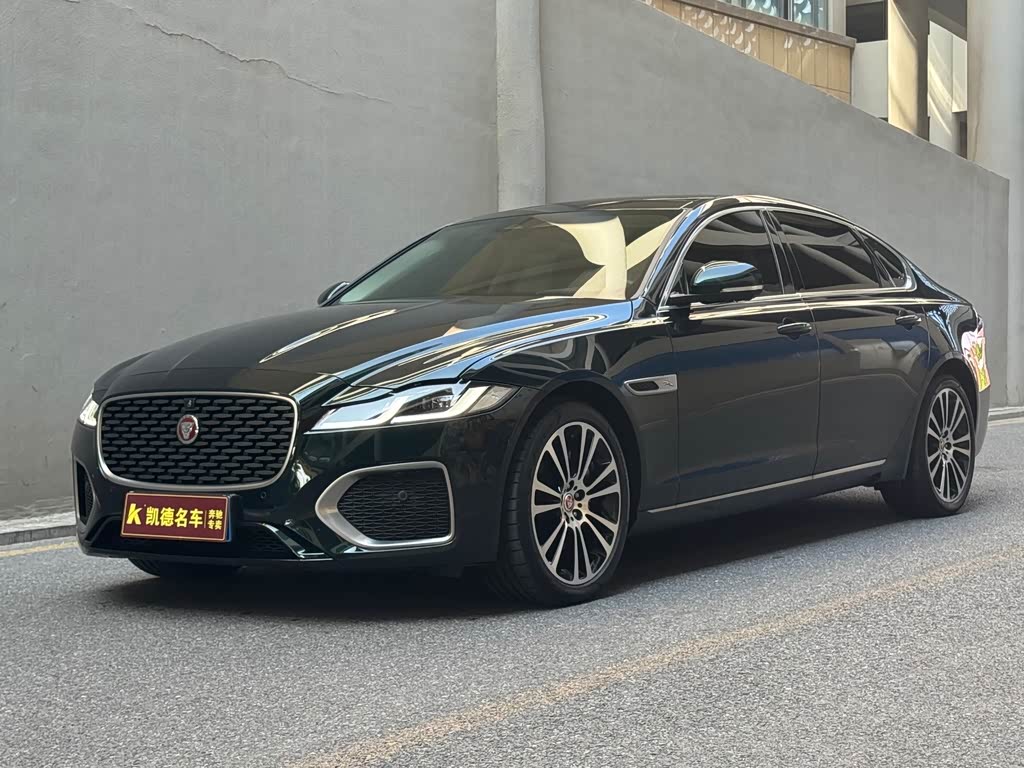 Jaguar XFL 2025 2.0T P250 Premium Luxury