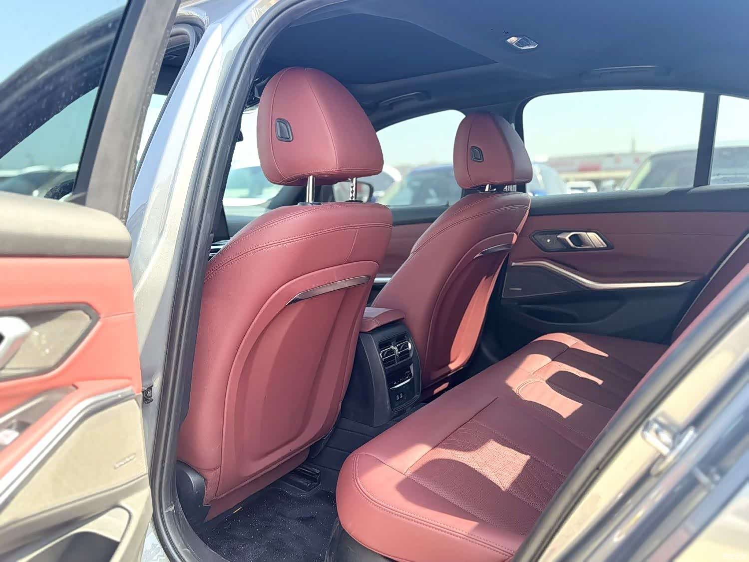 BMW 3 Series, 2022 все фото