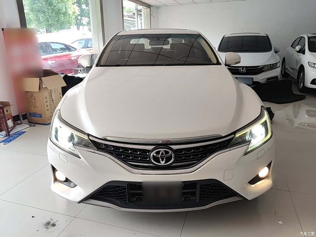 Toyota 2.5V, 2016 3
