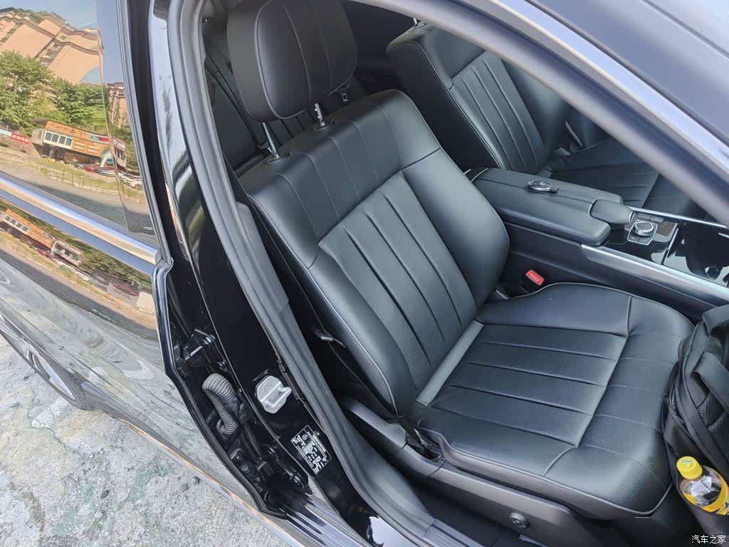 Mercedes-Benz E-Class, 2015 25