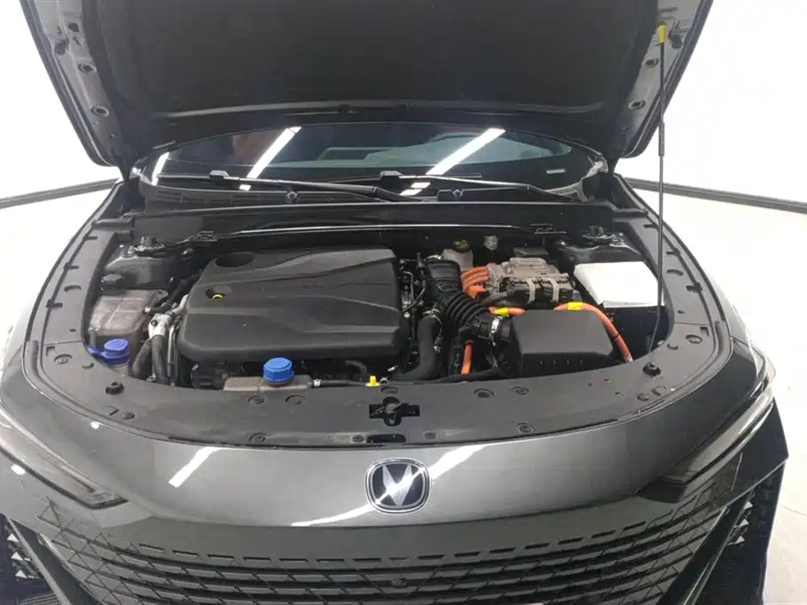 Changan UNI-V Smart iDD