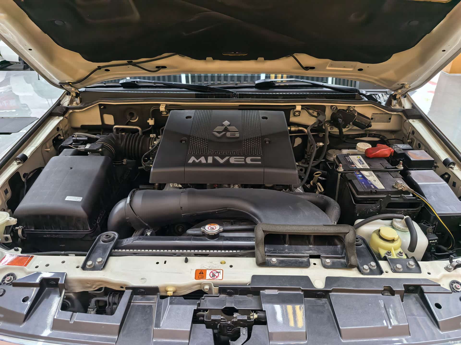 Mitsubishi Pajero, 2019 25