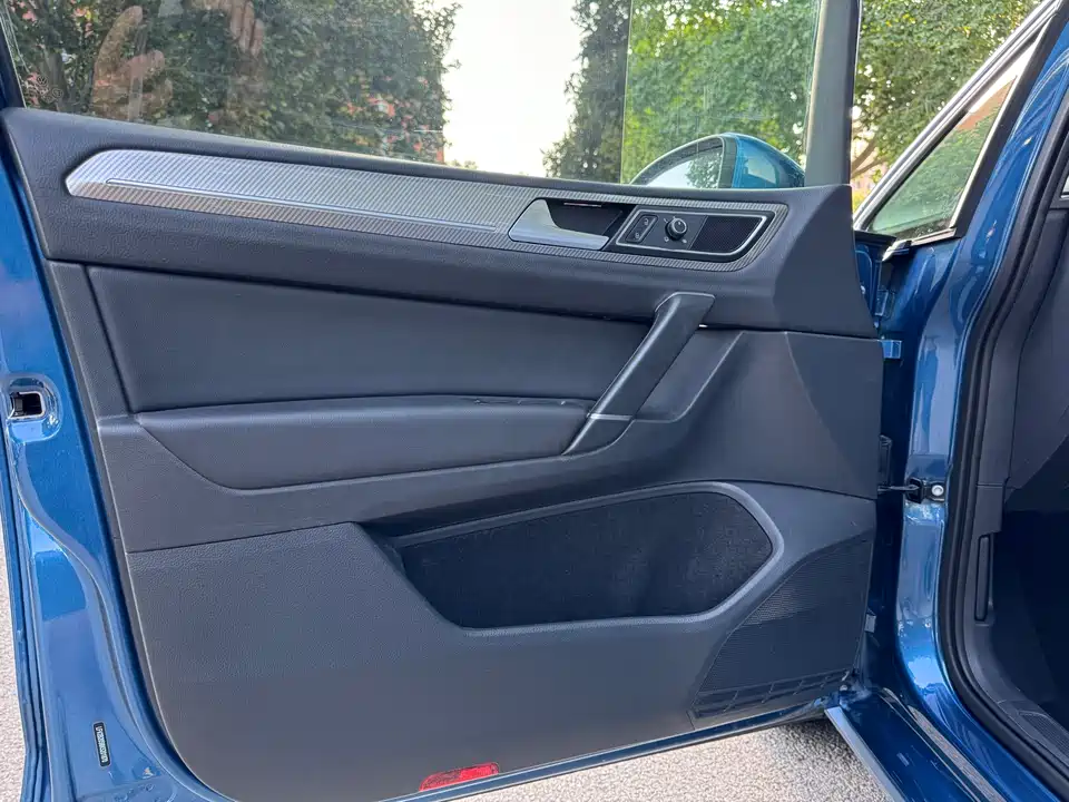 Volkswagen Golf*Jiayu