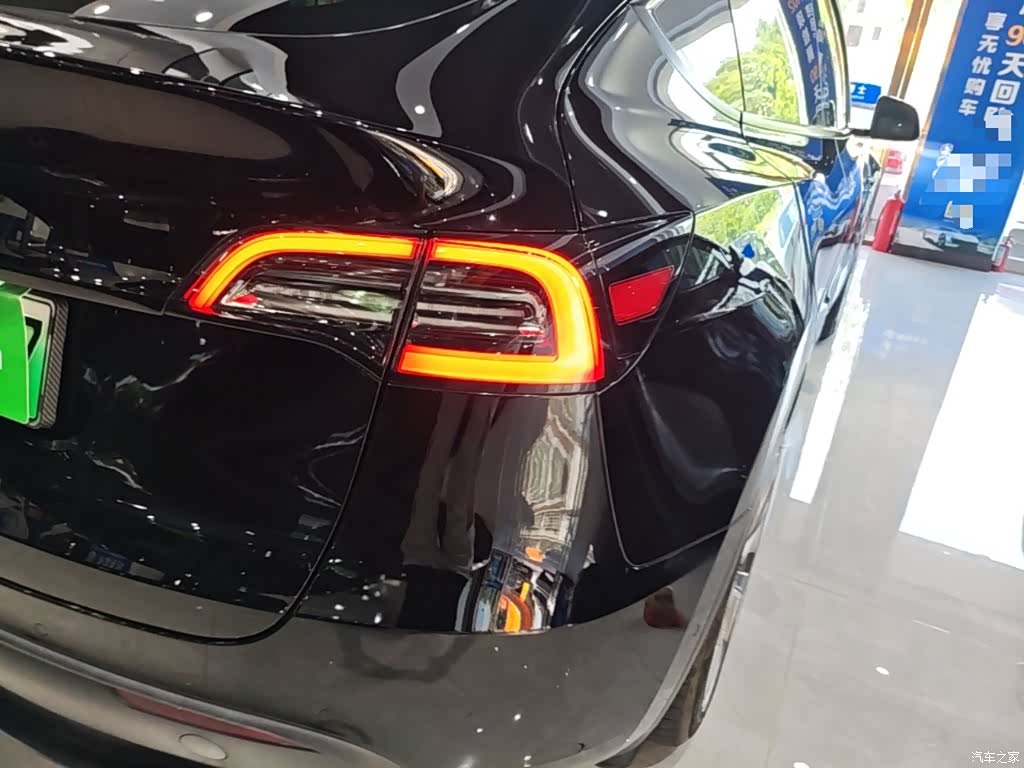 Tesla Model Y, 2023 8