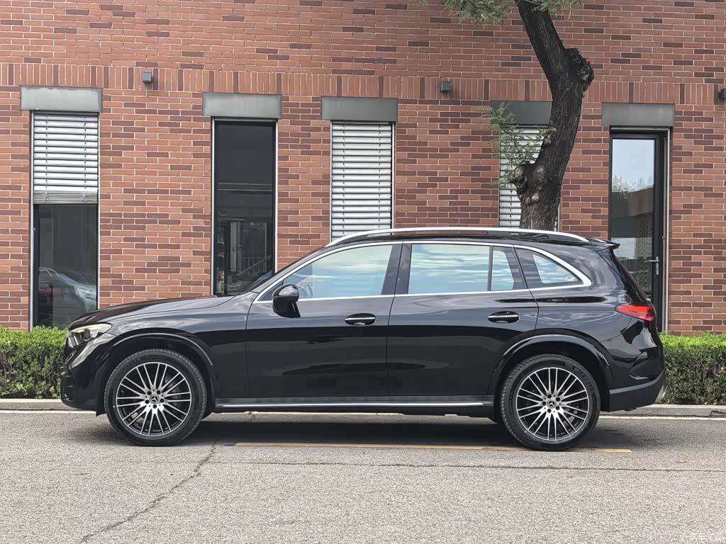 Mercedes-Benz GLC, 2023 14