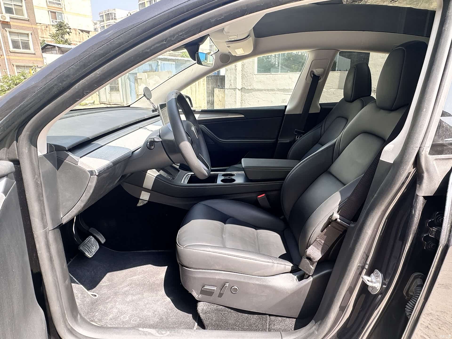 Tesla Model Y, 2024 4