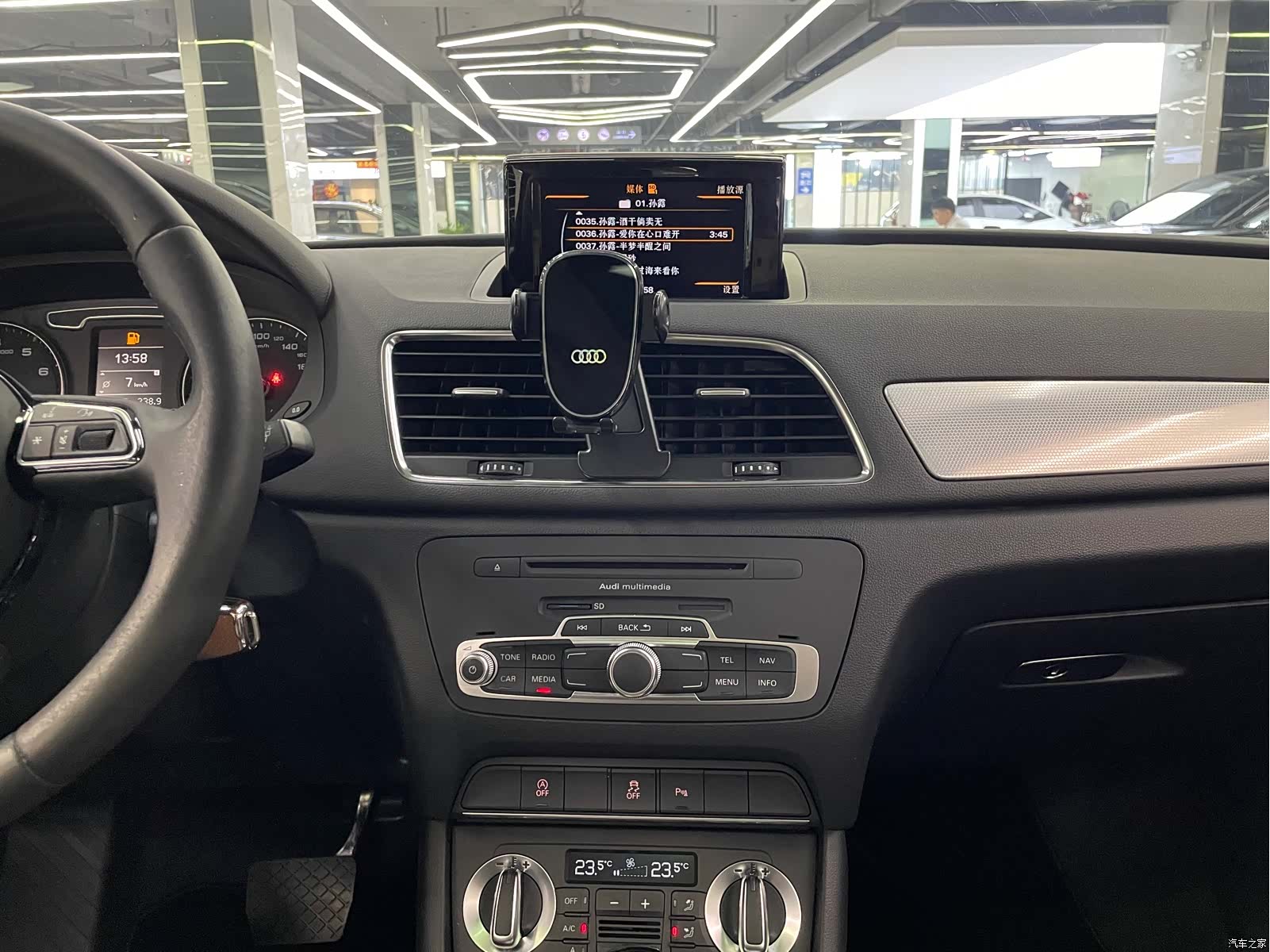 Audi Q3, 2014 34