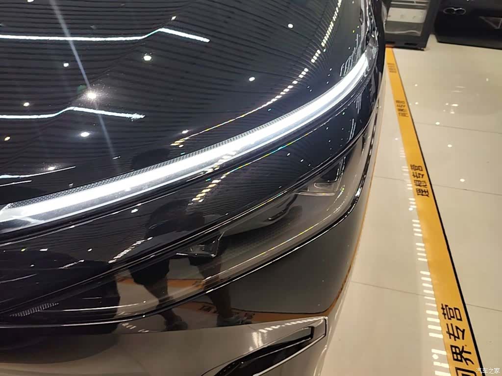 Xpeng X9, 2025 24