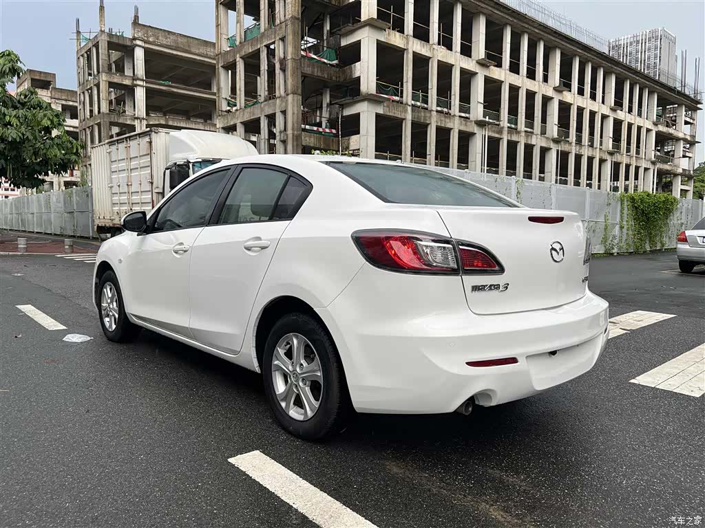 Mazda 3, 2015 3