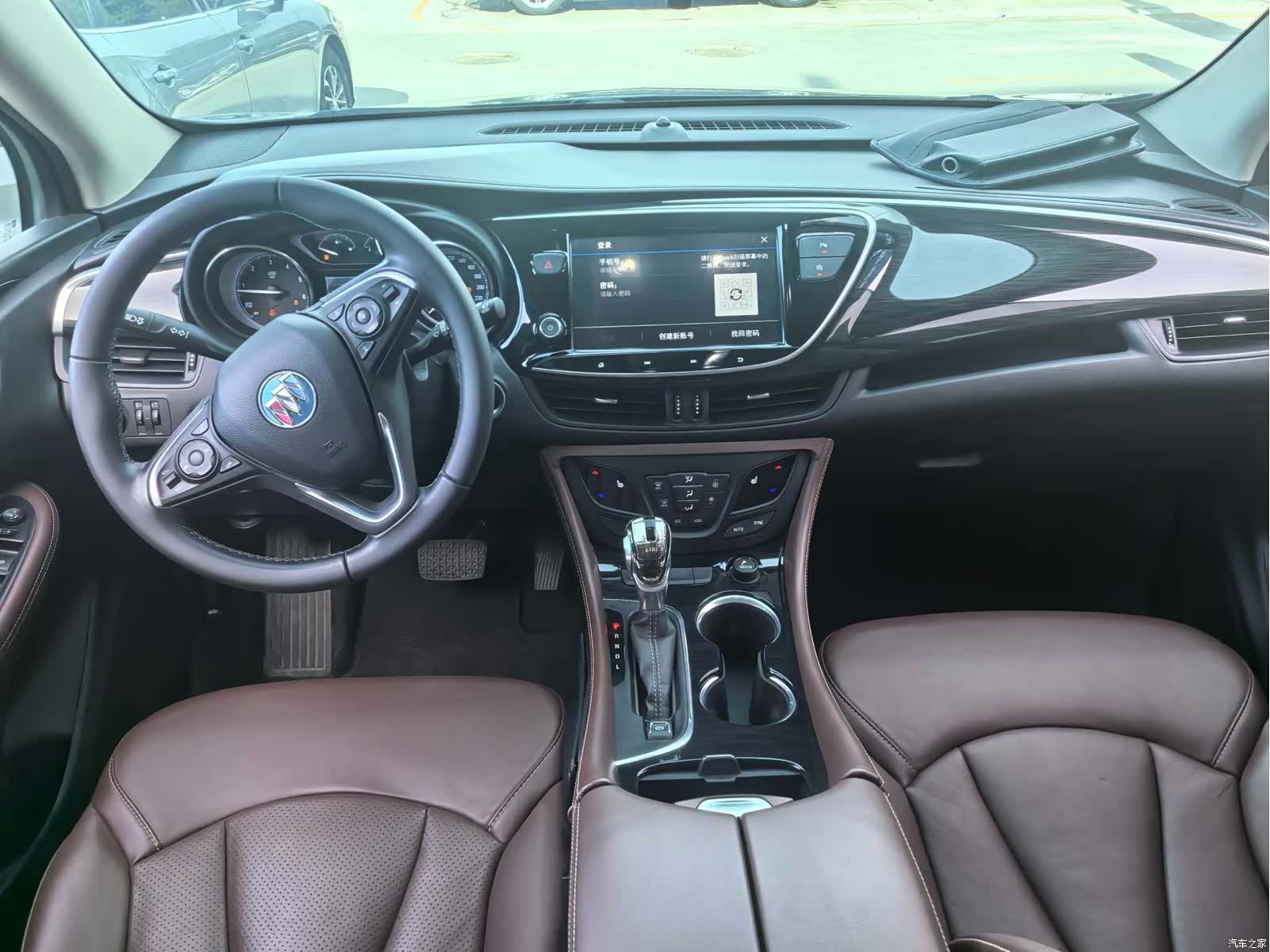 Buick Envision Plus, 2021 10