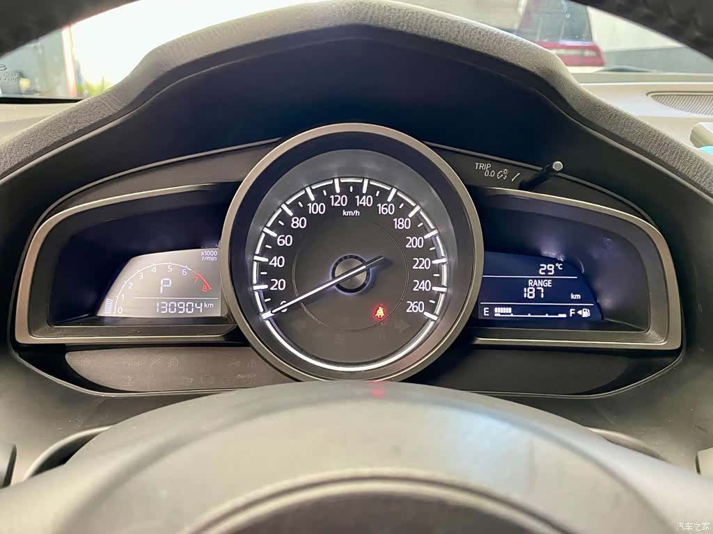 Mazda Mazda3, 2018 13