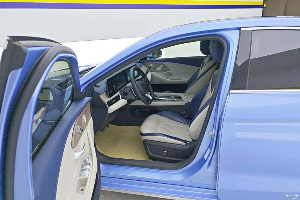 Chery Arrizo 8, 2022 9