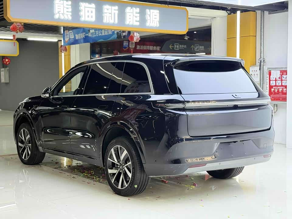 Li Auto Ideal L8