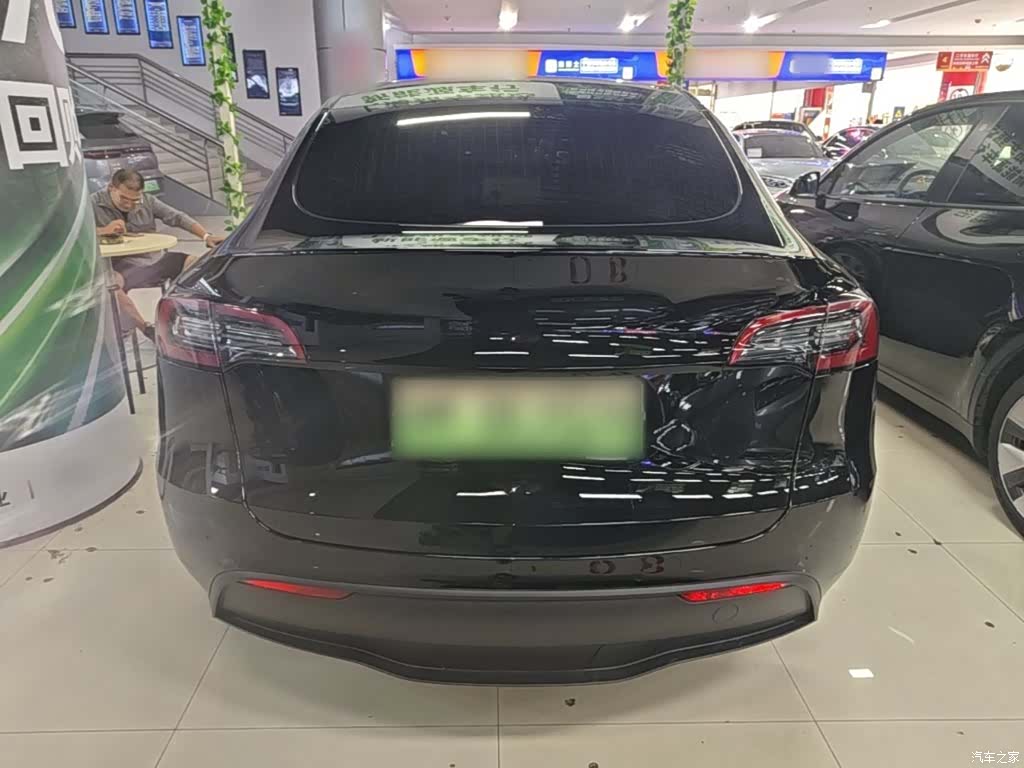 Tesla Model Y, 2022 6