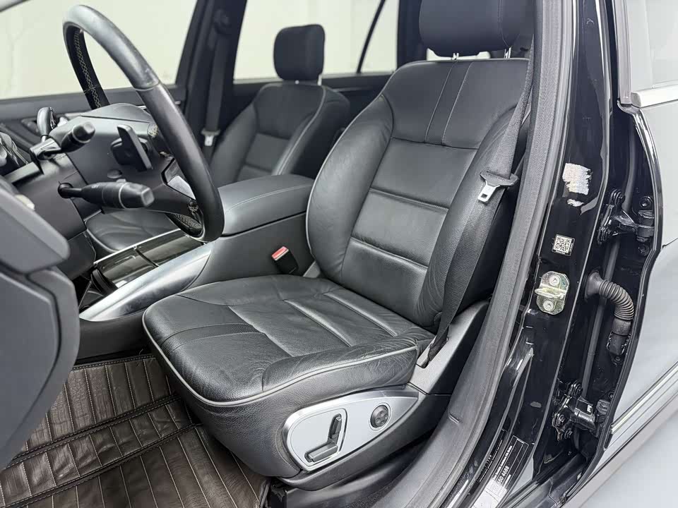 Mercedes-Benz R-class