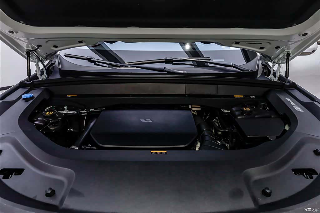 Li Auto L9, 2025 9