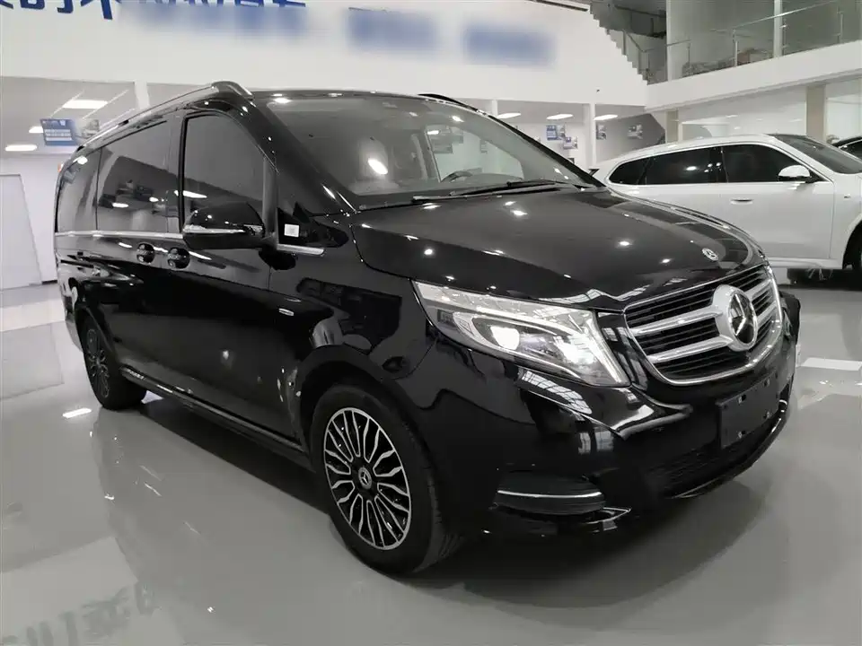 Mercedes-Benz V-class