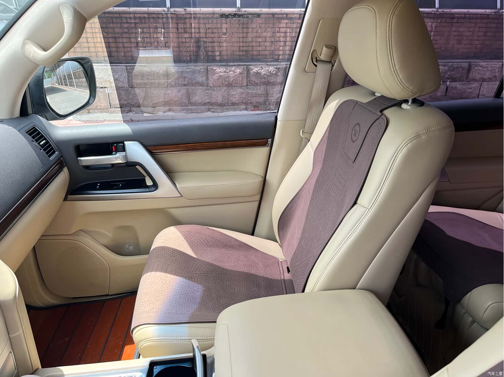 Toyota Land Cruiser, 2017 9
