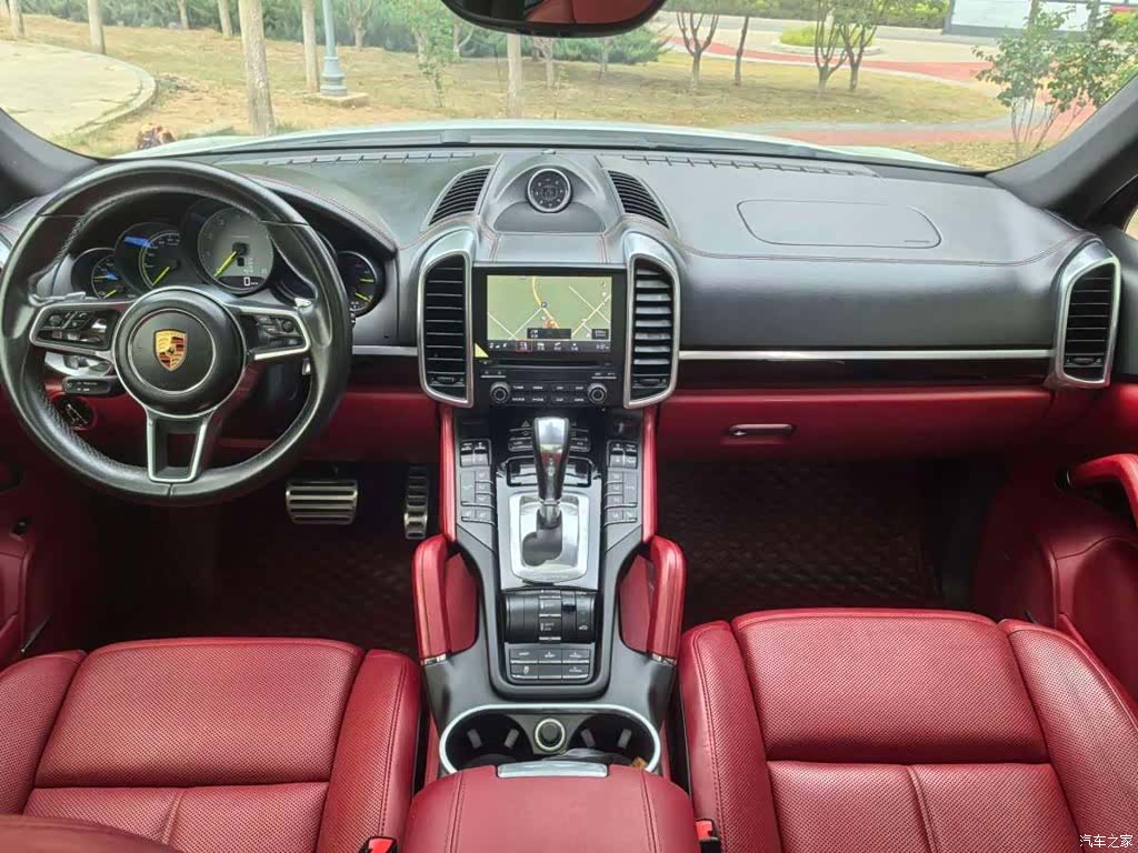 Porsche Cayenne, 2018 7