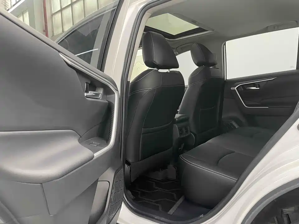 Toyota RAV4 Rongfang