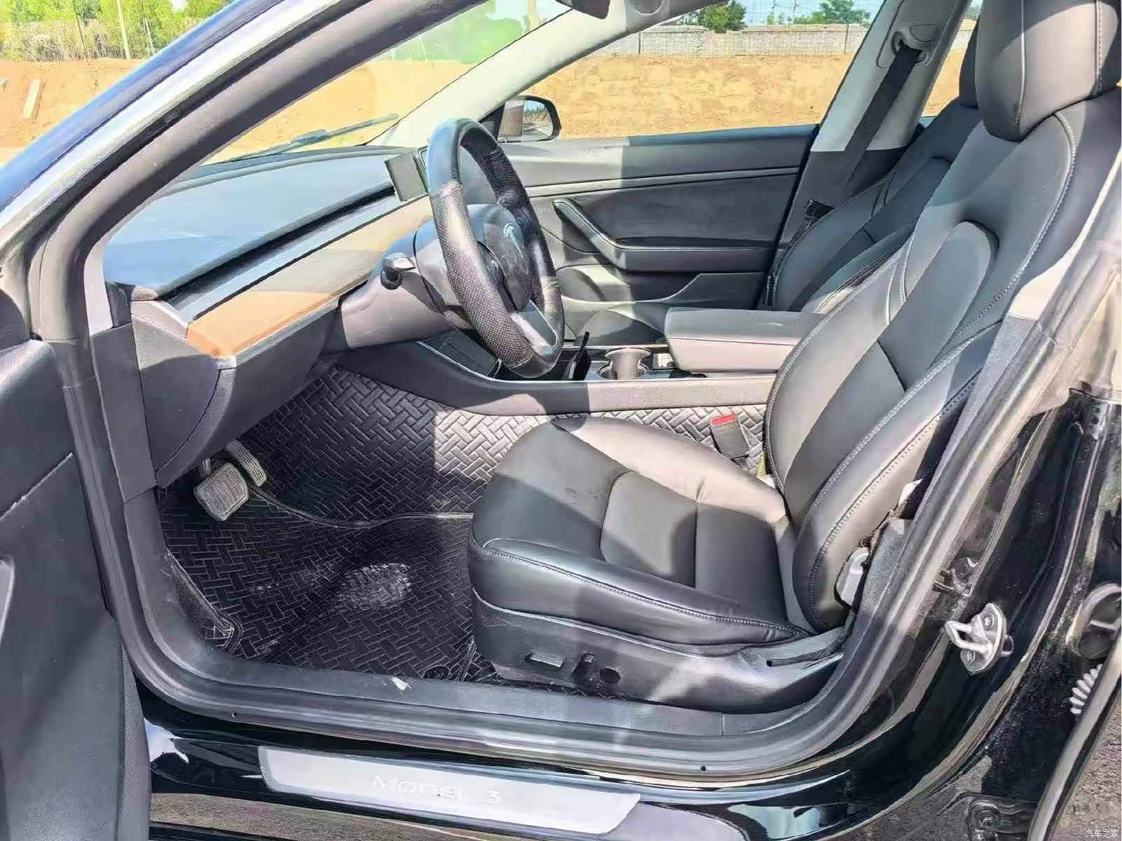 Tesla Model 3, 2020 4