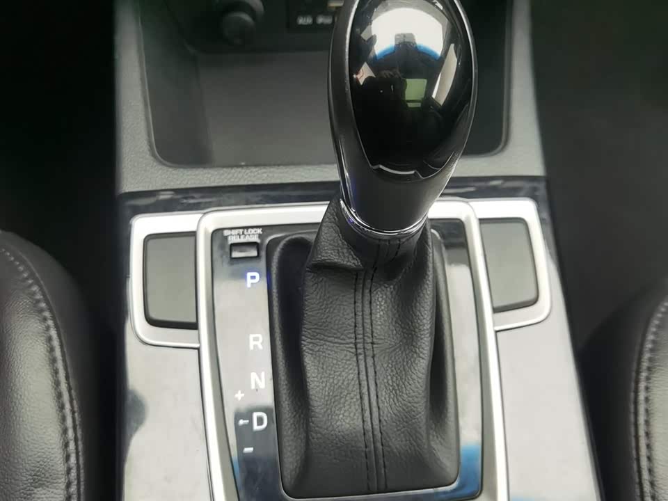 Hyundai Name picture