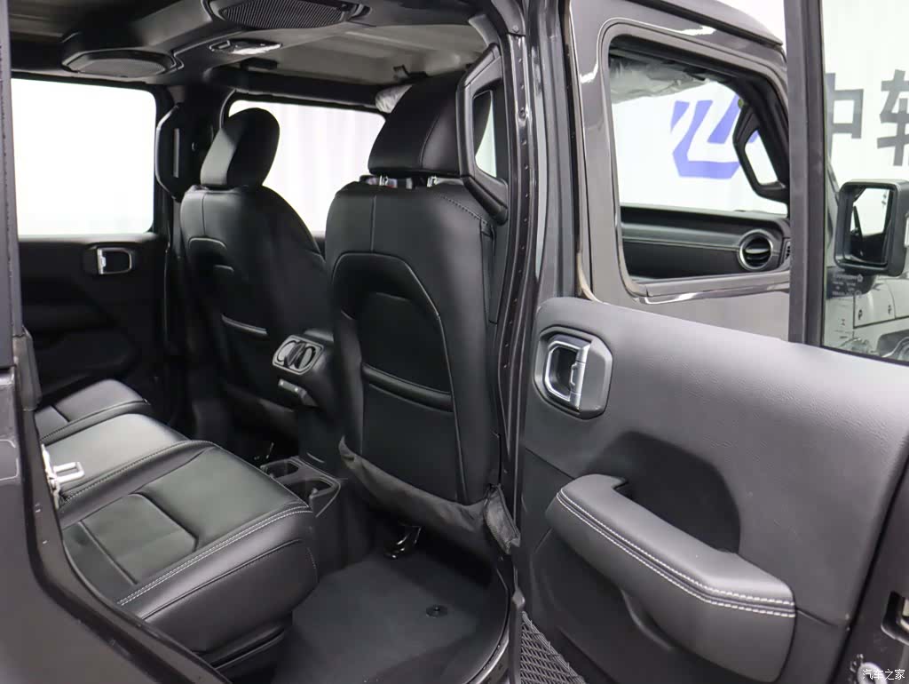 Jeep Gladiator, 2023 25