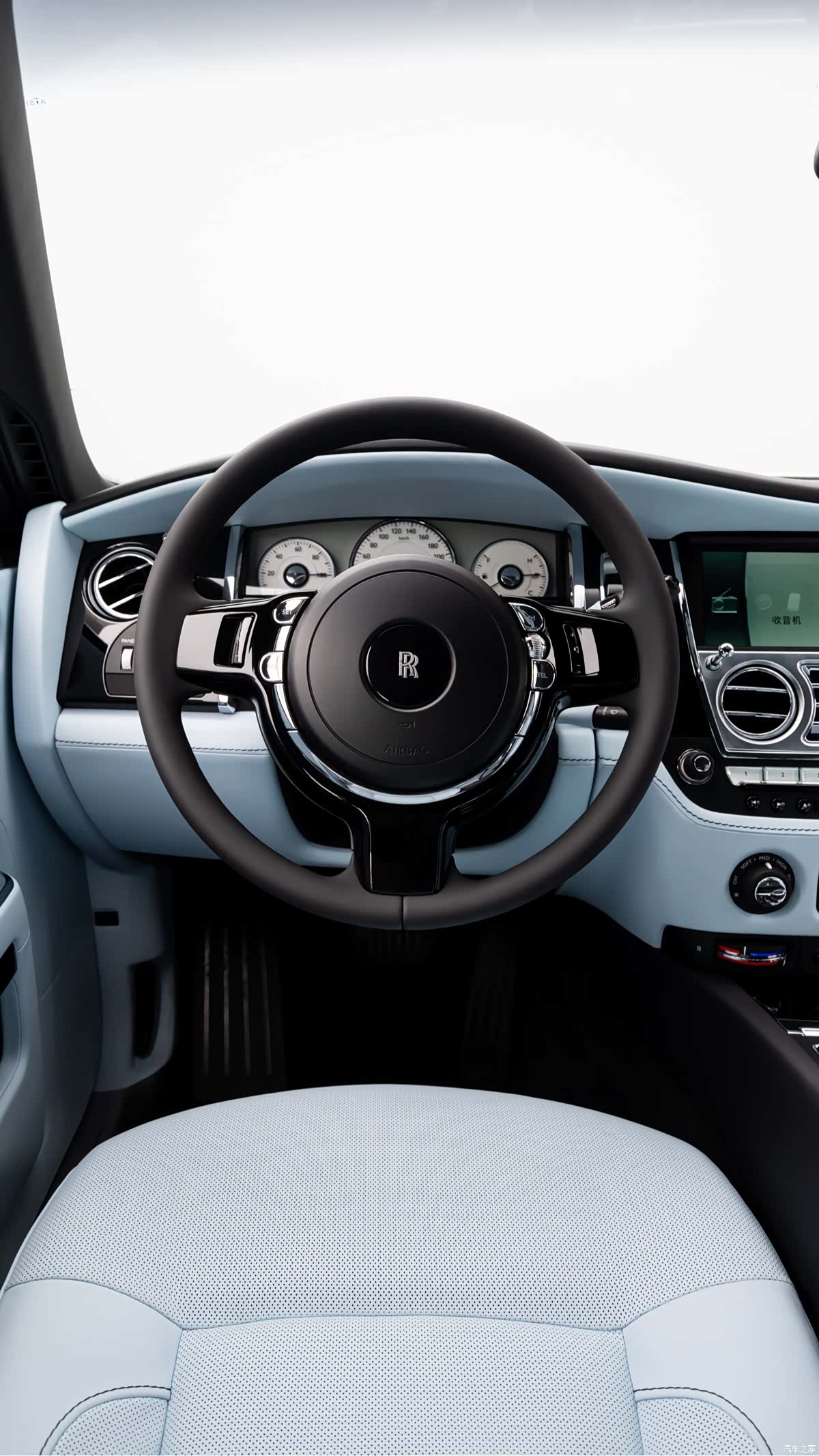 Rolls-Royce Ghost, 2016 6