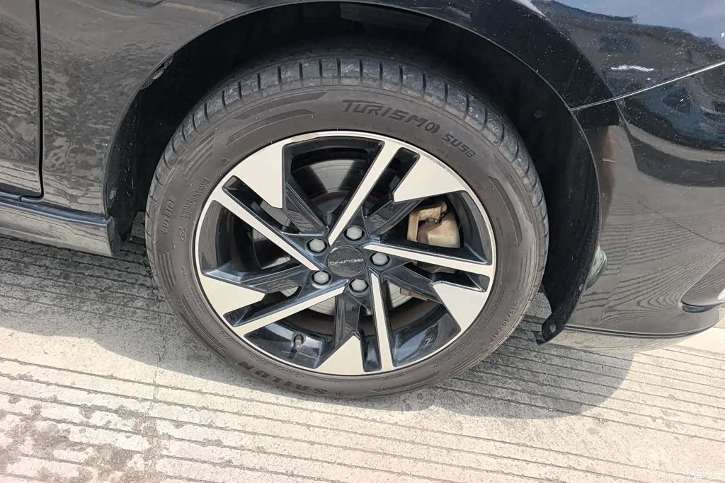 BAIC EU5, 2021 6